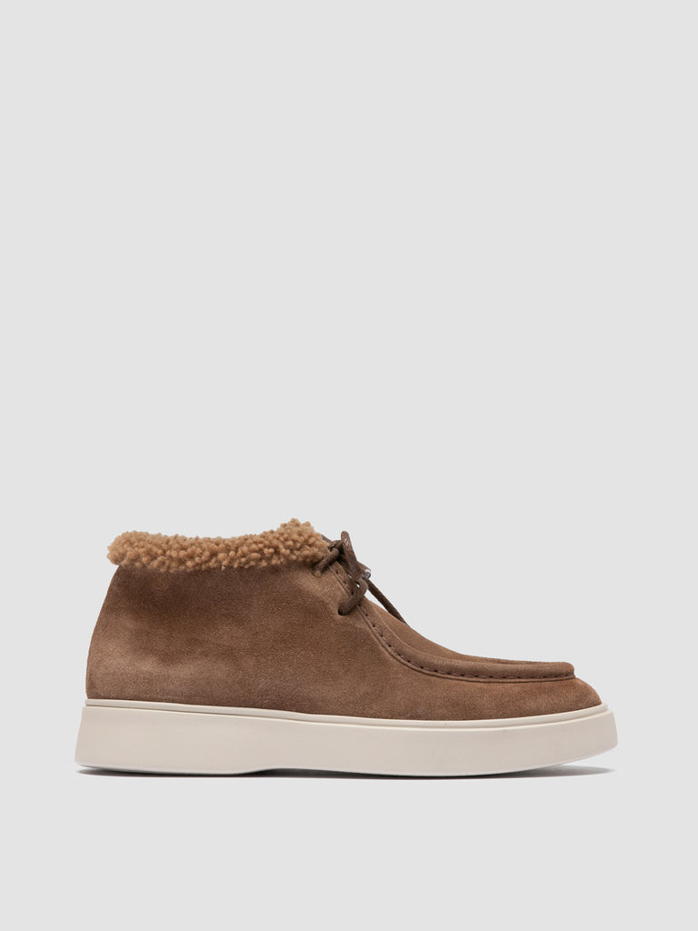 FRAME 110 - Beige Suede Chukka Boots