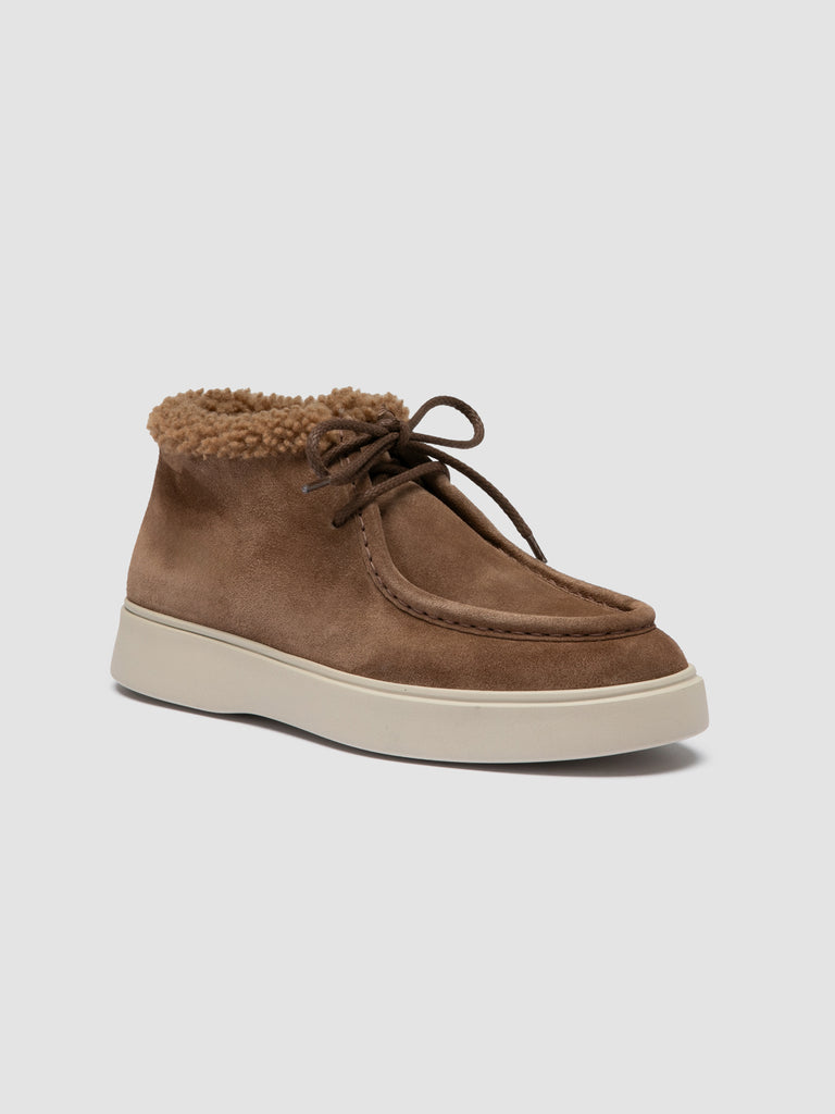 FRAME 110 - Beige Suede Chukka Boots