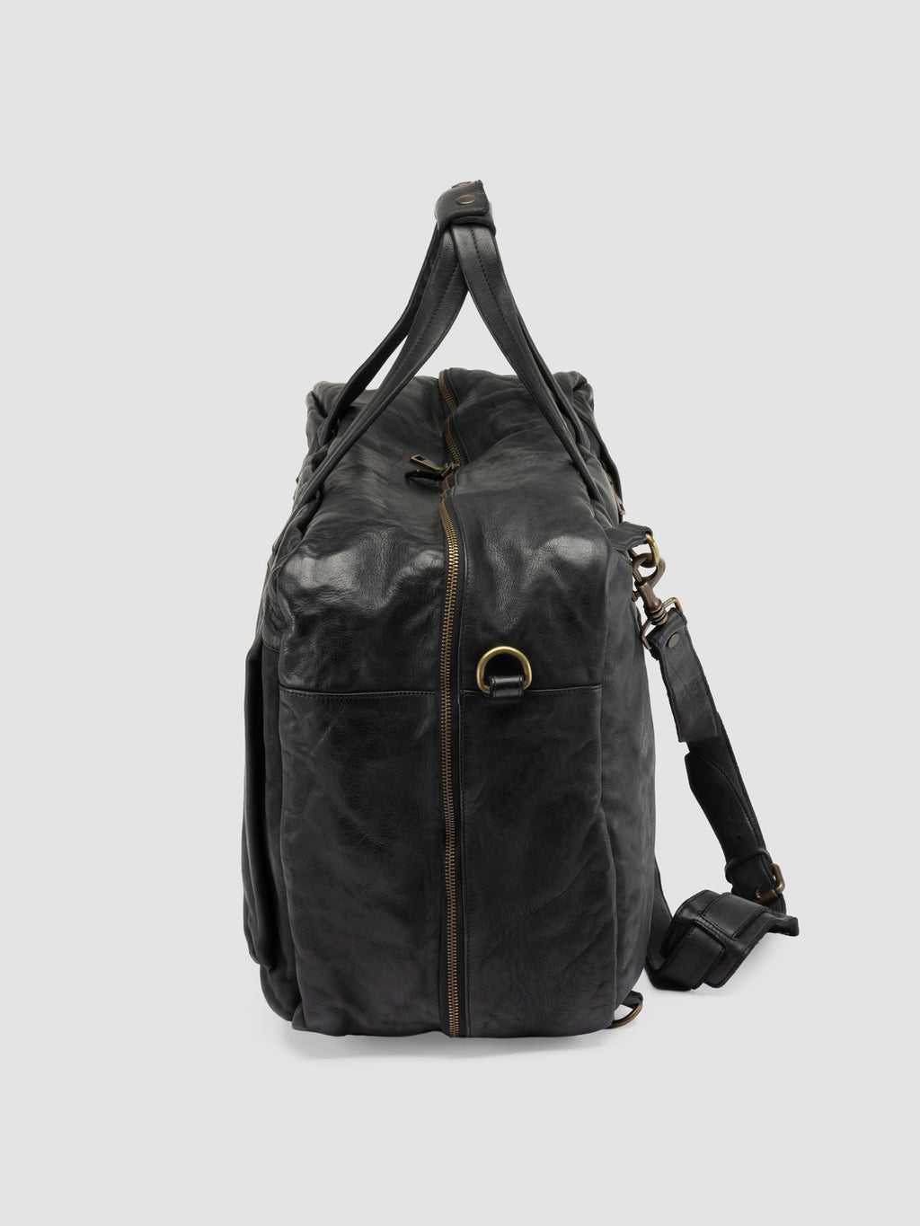 HELMET 056 - Black Leather Travel Bag