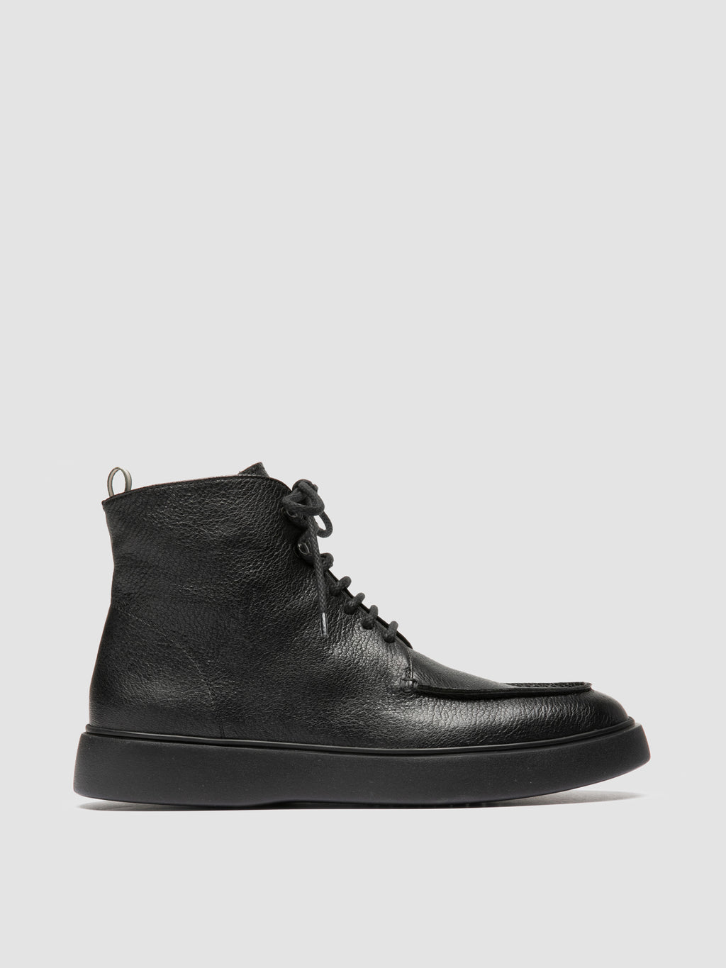 FRAME 004 - Schwarze Schnürstiefel aus Leder
