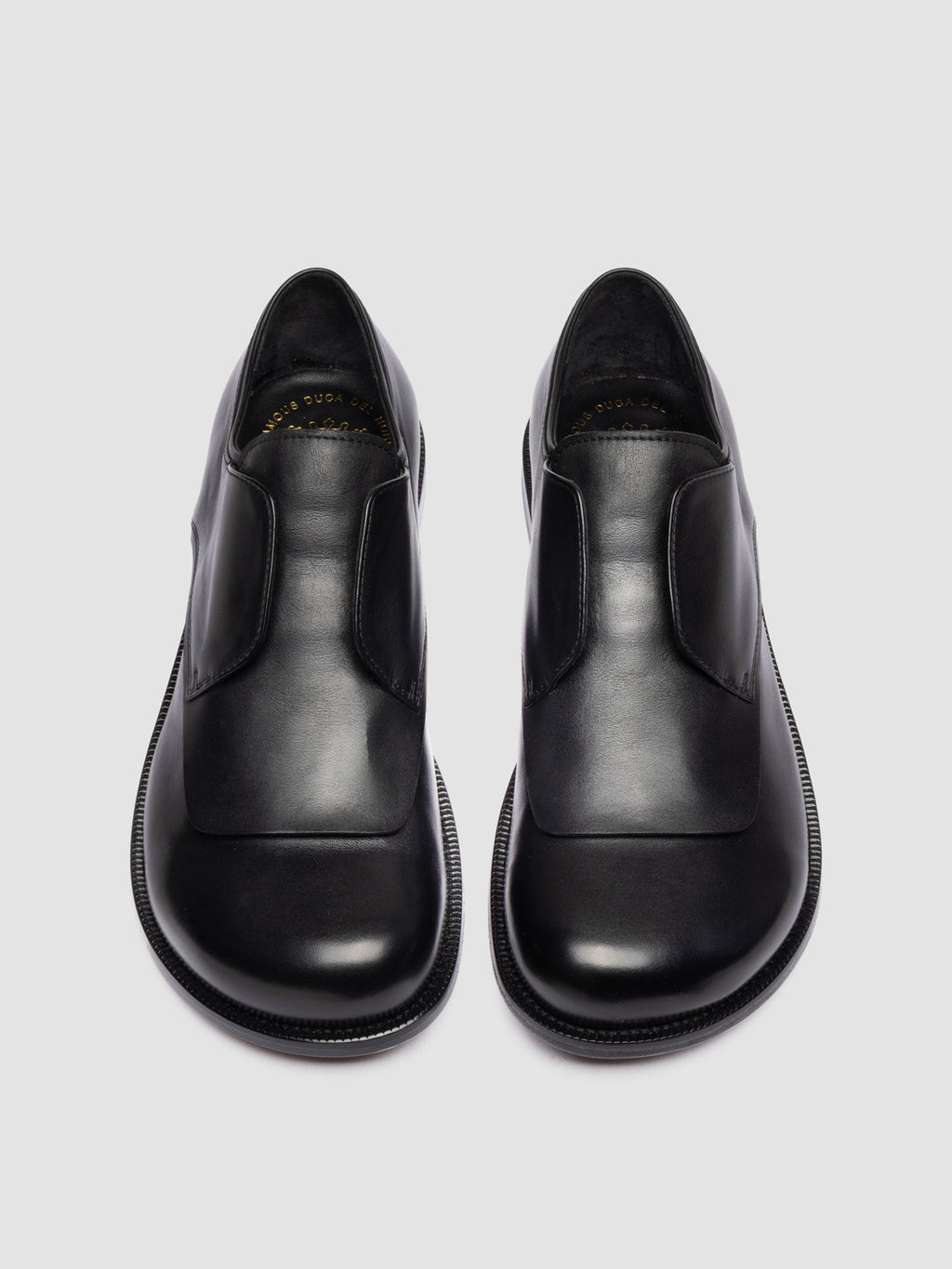 GEMSTONE 002 - Schwarze Derbyschuhe aus Leder