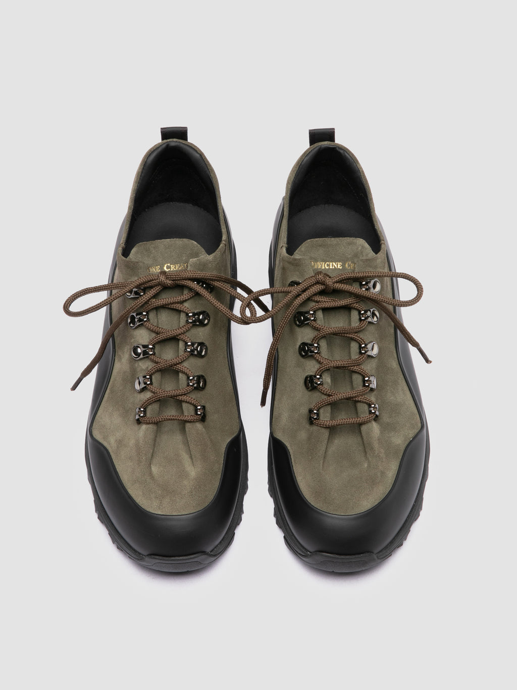 ITINERE 001 - Grüne Low-Top-Sneaker aus Leder - image OCUITIN001PROO23210400 - 3