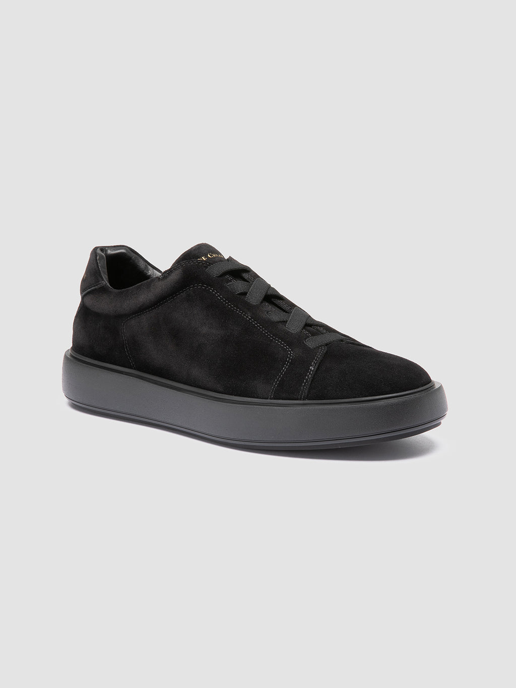 SLOUCH 001 - Schwarze Sneaker aus Wildleder